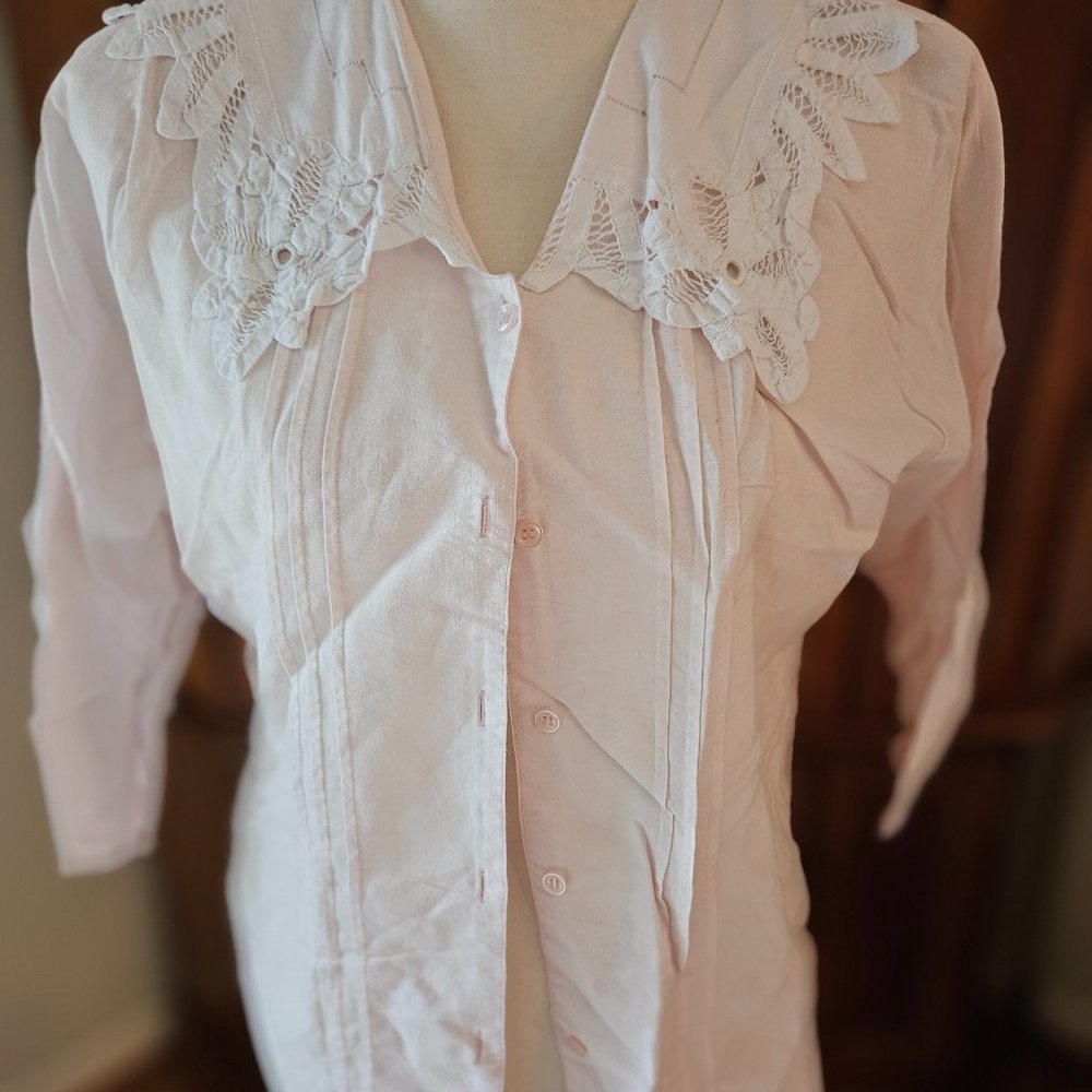 Carry Back Light Pink Top with Lace
